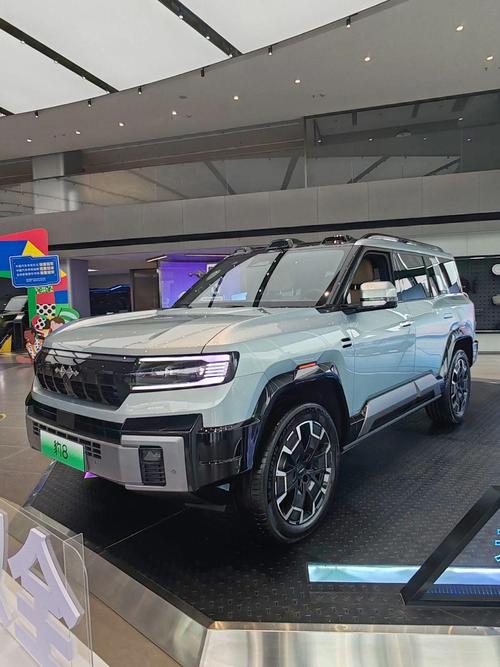 深圳宝安区禾云清企业管理咨询比亚迪方程豹硬派越野的爆款，英菲尼迪35周年与你共成长